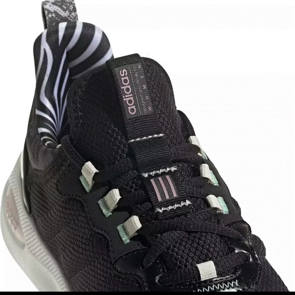 WOMEN'S ADIDAS Size 8 GY6101 PUREMOTION SUPER RUNNING BLACK/WHITE SHOES SNEAKERS - Picture 3 of 7